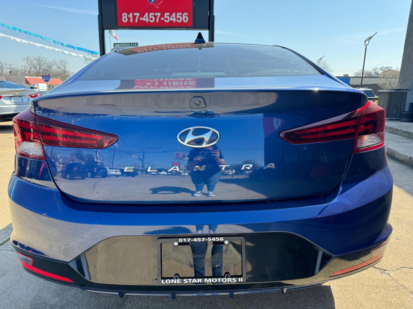 2019 BLUE HYUNDAI ELANTRA LIMITED; SEL (5NPD84LF9KH) , located at 5900 E. Lancaster Ave., Fort Worth, TX, 76112, (817) 457-5456, 0.000000, 0.000000 - Photo#4